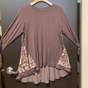 LOGO by Lori Goldstein long sleeve women’s shirt.